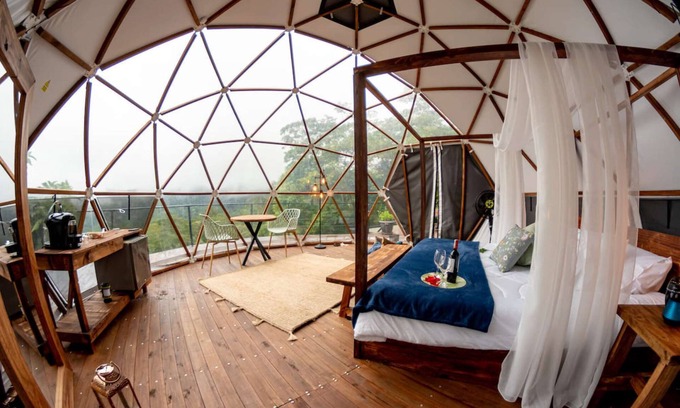 San Francisco Maison | It is a beautiful luxury glamping site located next to a forest reserve and a great view.