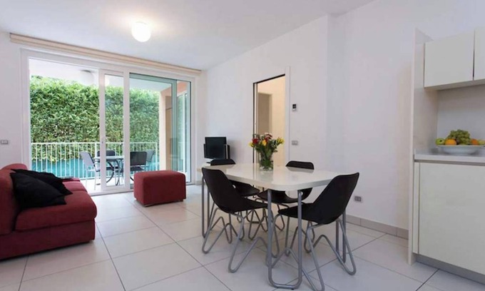Maccagno Appartement | 2 bed apartment with pool & on site restaurant