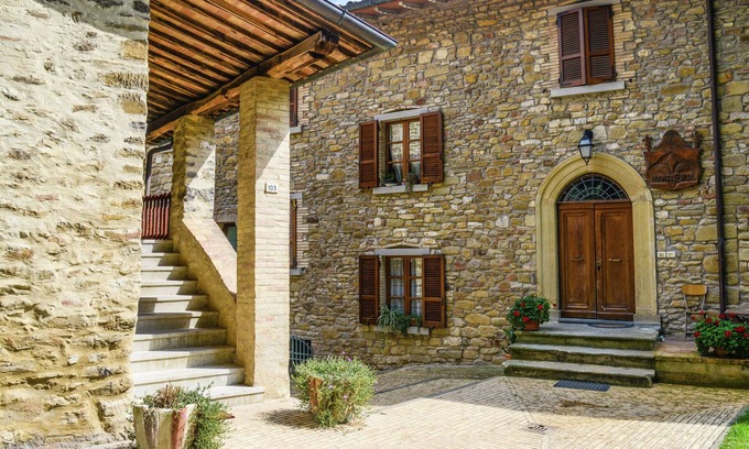 Bivio Lugnano Maison | Maison de vacances chaleureuse avec piscine