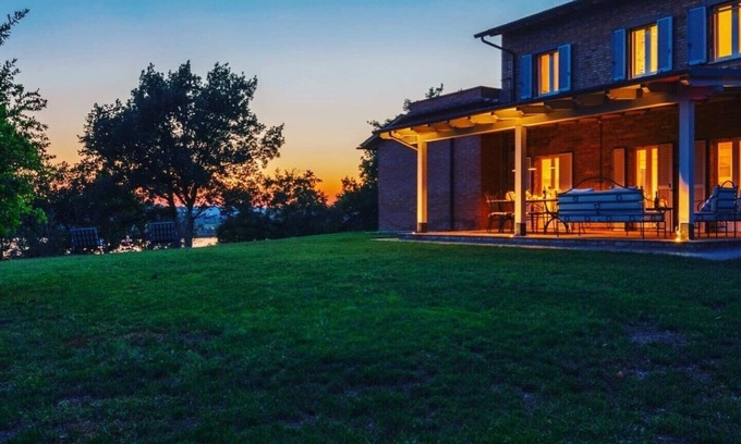 Binami Villa | Exclusive Lake View Villa Ombrie / Toscane Wifi A \ C