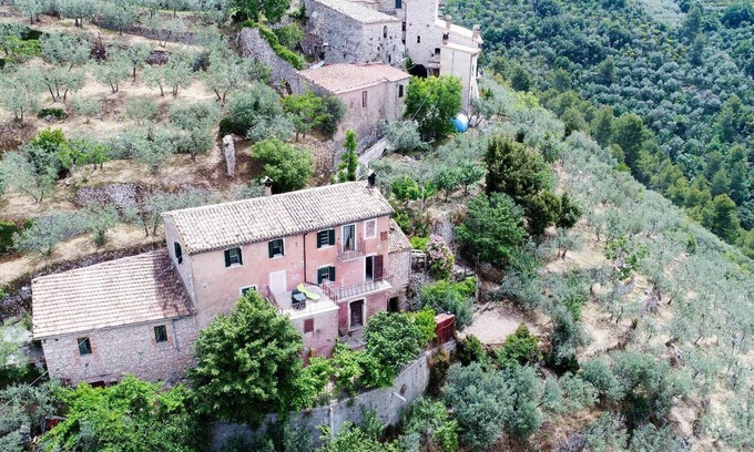 Campello sul Clitunno Maison | Italian charming mansion in the county side Enjoy Umbria