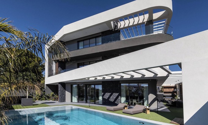 Voula Villa | It’s a statement of refined living by etouri