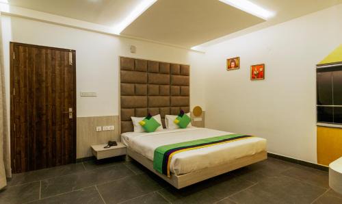 Electronics City Hôtel | Itsy Hotels Silver Keys