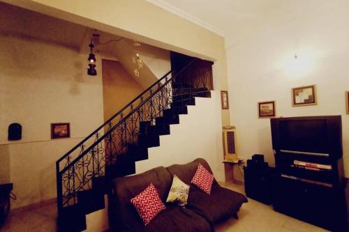 St.Stanislaus Villa Maison | Ivy Garden View, 2 BHK Private House, Lonavala