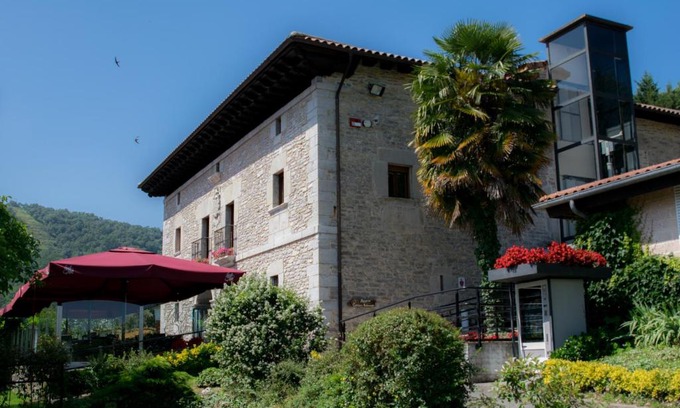 Ayala Maison | Izalde