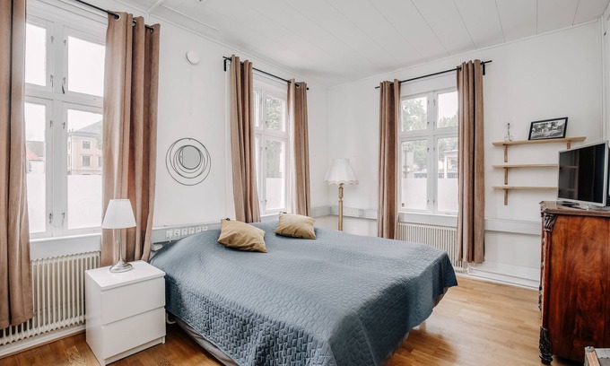 Norra Skara Lit Et Petit-Déjeuner | Järnvägshotellet B & B