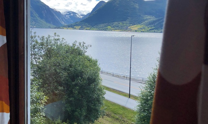 Jolster Maison | Jølster Lake View