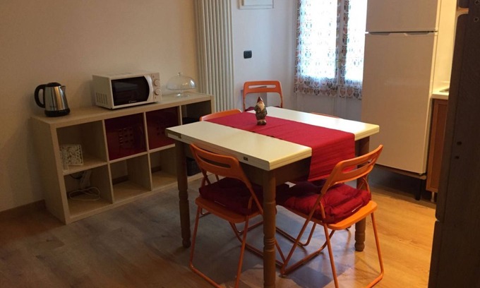 Jesi Appartement | J02 – Jesi, four-room apartment on the ground floor with garden