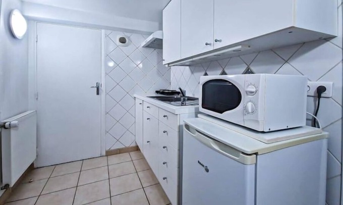 Trappes Appartement | J2 Studio 3 lits en Rez de jardin + parking