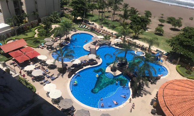 Barrio Los Faroles Appartement | Jaco Oceanfront Condo #1119 in a Luxury Resort
