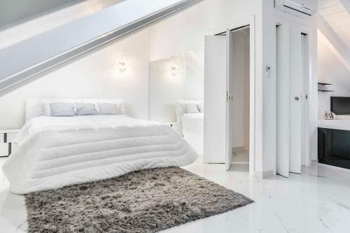 Milan Appartement | Jacuzzi Duomo Suites - Free Parcking AC Wi-Fi