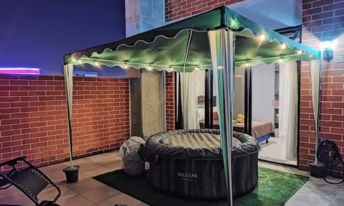 Zona 10 Appartement | Jacuzzi Getaway, in the Heart of Zone 4