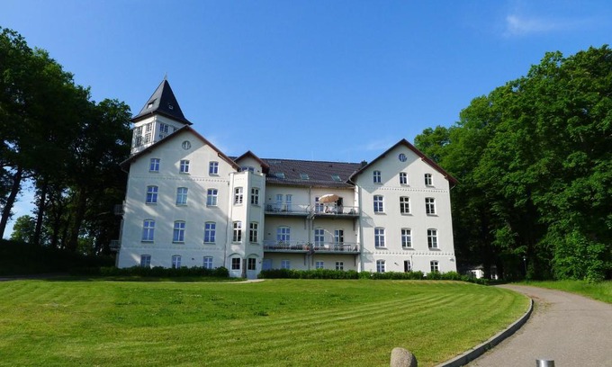 Hohen Niendorf Appartement | Jadgschloss zu Hohen Niendorf