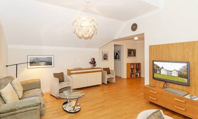 Hohen Niendorf Appartement | Jagdschloss WE 21: exclusive 3-room apartment with high-quality furnishings