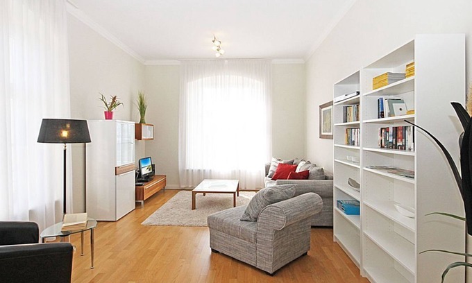 Hohen Niendorf Appartement | Jagdschloss WE 5: comfortable and high-quality furnished 2-room apartment