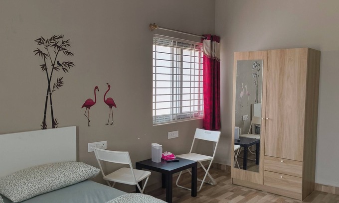 Bengaluru Cabine | Jai Anjaneya Guesthouse near International Airport Bangalore