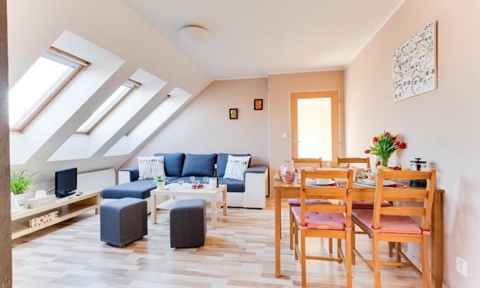 Hostivar Appartement | Jane's Charming Apartment