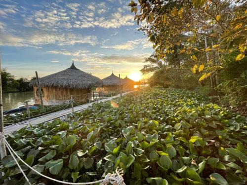 Tha Kham Station Balnéaire | Jantara Resort and Restaurant