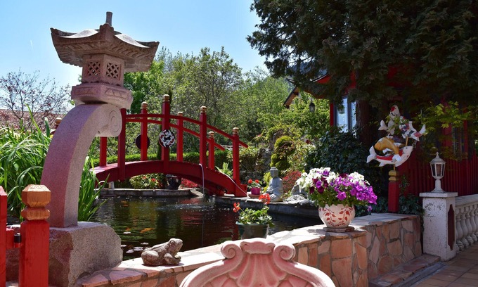 Pierre-Chatel Villa | Au printemps japonais, La Mure, les Écrins, Monteynard