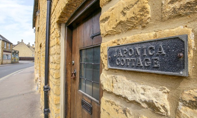 Bourton Cottage | Japonica Cottage, BOURTON-SUR-L'EAU