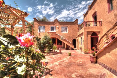 Bou Tharar Hôtel | Jardin de la source