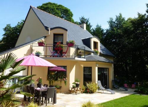 Combourg Lit Et Petit-Déjeuner | Jardin du Levant