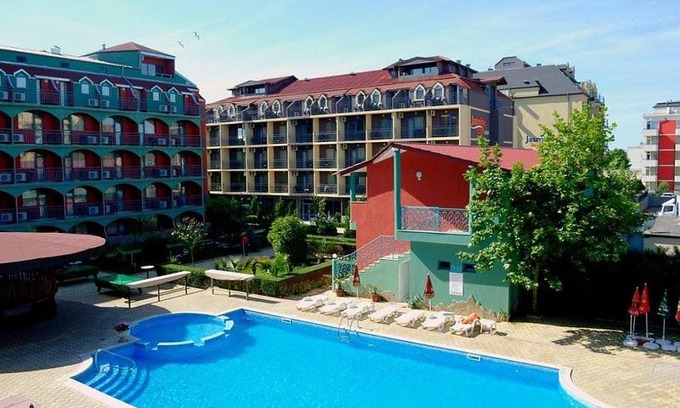 Sunny Beach Appartement | Jasmine Club Private Family Studio with Pool View
