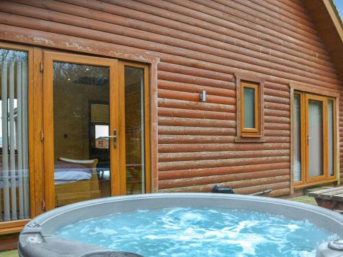 Fitling Maison | Jasmine Lodge