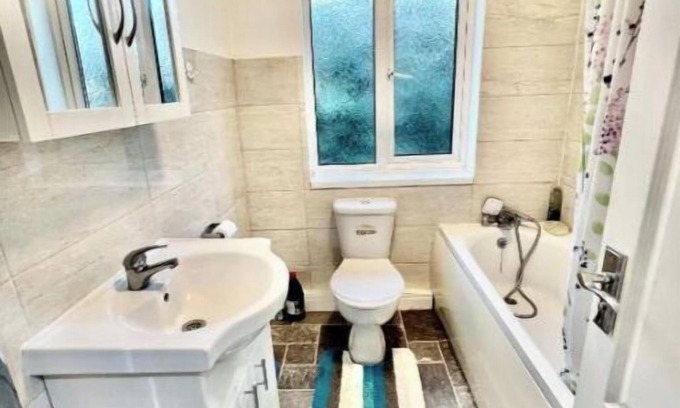 Upper Edmonton Maison | Jay's home
