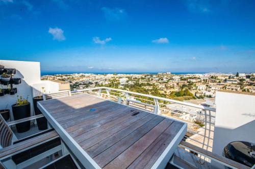 Mellieħa Heights Appartement | Jaysky penthouse on Etna Street