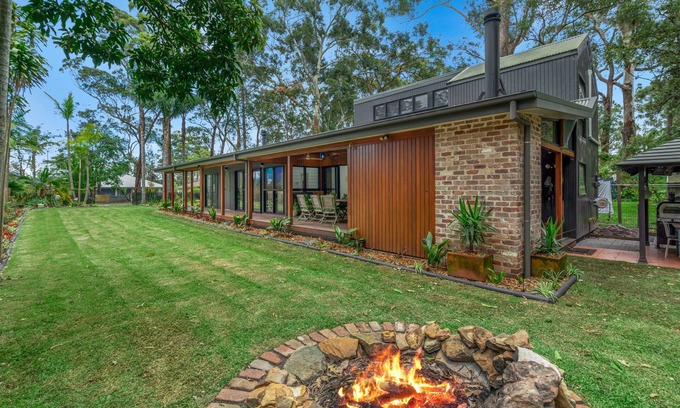 Myola Maison | JB's - Ocean, Bush, Pets, Expansive Living, Decks, Air-Con
