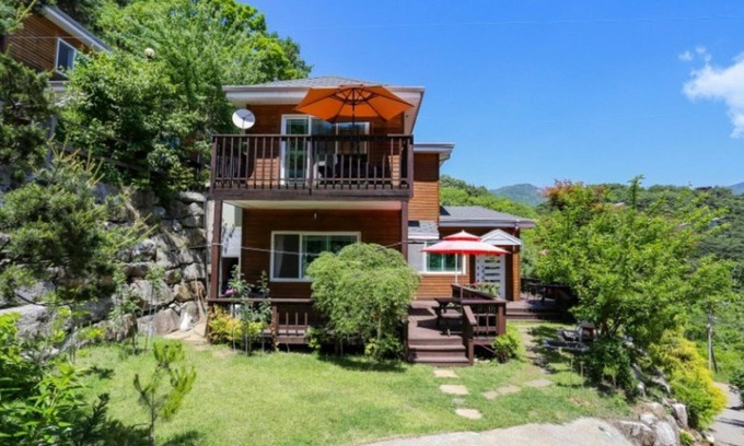 Jecheon Maison | Jecheon Haereul Pumeun Dal Pension