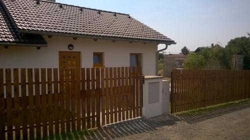 Velka Jesenice Maison | Jendův domeček