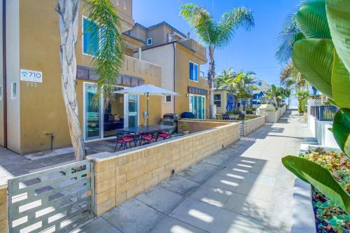 Mission Beach Maison | Jersey Getaway