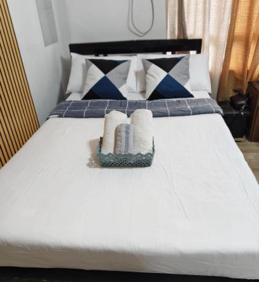 Bantud Hacienda Appartement | Jhady's Suites at Mesavirre Garden Residences