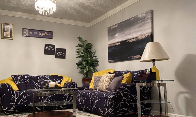Pine Bluff Maison | Jimmie's House is a cozy newly remodel three bedroom home that can accommodate 5