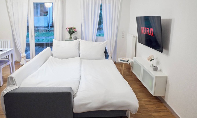 Walldorf Appartement | JJ-TS - Central apartment - near SAP - parking lot - terrace