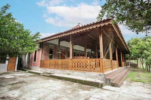 Berbah Maison | Joglo Ndalem Sabine Syariah