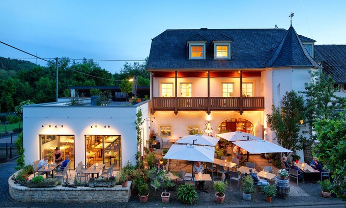Langsur Maison | Johannishof Wine-Cafe & Guesthouse