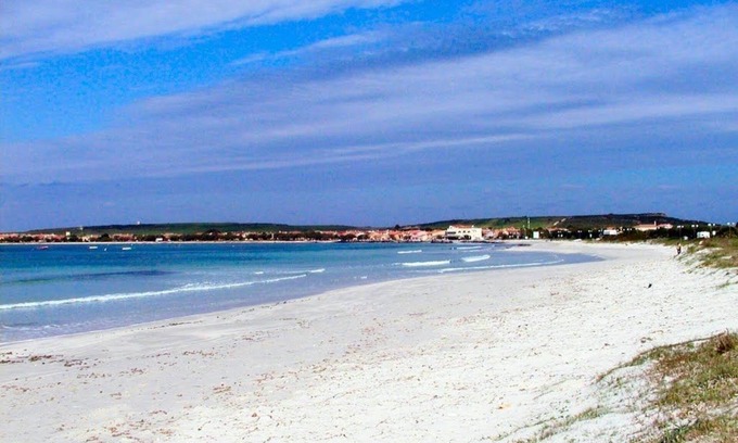 Capo Mannu Maison | Mandriola à quelques pas de la grande maison de vacances à la plage avec 7 lits ..!