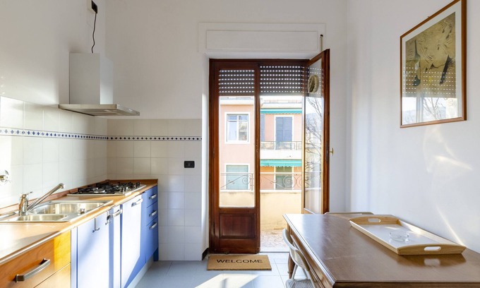 Albaro Appartement | JOIVY Apt For 7 Perfect For Families Close To Beaches