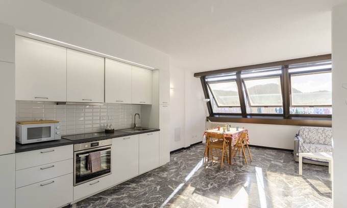 Sestri Levante Appartement | JOIVY Spacious Apt For 6, Near Train Station And Beach