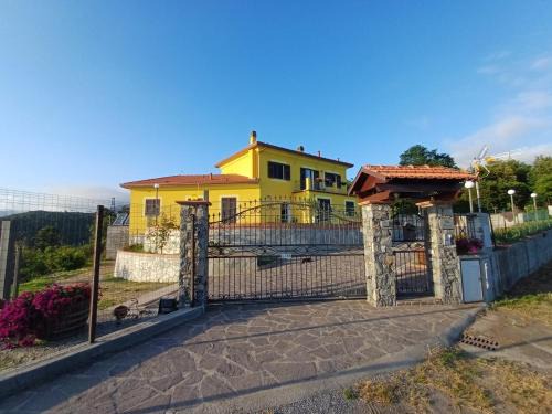 Moneglia Appartement | JOIVY Villa Guanna - Charming Flat with Garden