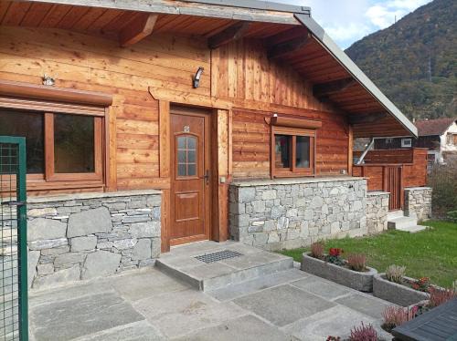 Albertville Chalet De Ski | Joli Appart Terrasse et jardinet