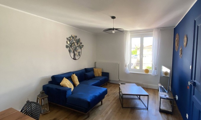 Vittel Appartement | Joli appartement en couleur