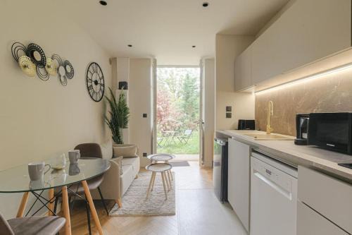 Charlier - Valvert Appartement | Joli duplex avec jardin, 2 personnes, Écully