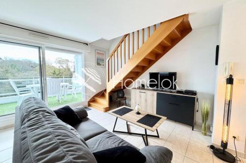 Guidel Appartement | Joli duplex plein bourg - 1km des plages