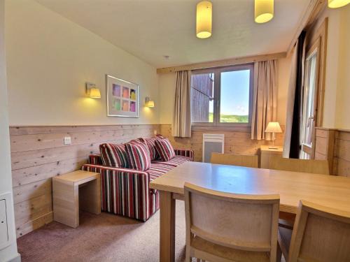 Belle Plagne Appartement | Joli studio-cabine pour 4 avec cuisine équipée à Belle Plagne - FR-1-455-192