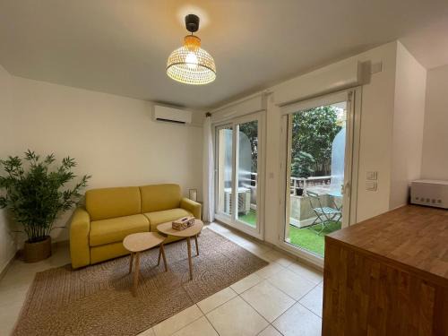 Saint-Roch Appartement | Joli studio climatisé avec terrasse au calme