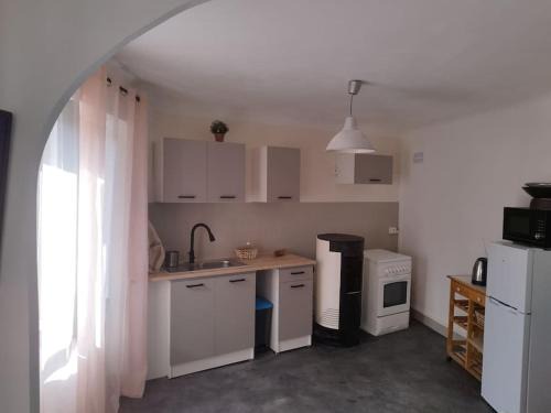 Saint-Amant-Roche-Savine Maison | Jolie maison de bourg tout équipée 10km d'Ambert